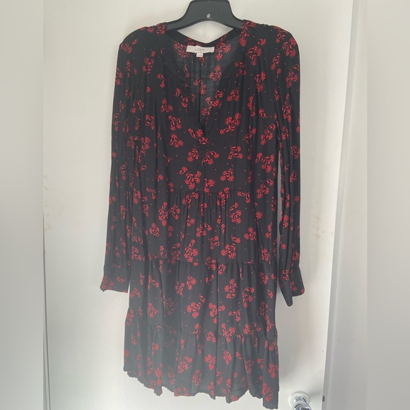 Ann Taylor LOFT Cherry Blossom Printed Shift Dress. Size Medium and lightly worn - Picture 1 of 1